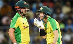 ഇന്ത്യയുടെ നടുവൊടിച്ച് കംഗാരുക്കള്‍; ആദ്യ ഏകദിനത്തില്‍ ജയം 10 വിക്കറ്റിന്