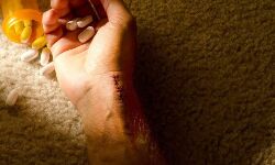 വ്യാപാരി ആത്മഹത്യക്ക് ശ്രമിച്ചതിനെ തുടര്‍ന്ന് ഗുരുതരാവസ്ഥയില്‍