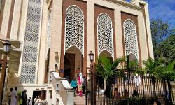 ചരിത്രത്തിലാദ്യമായി അമുസ്‌ലിംകള്‍ക്ക് മുമ്പില്‍ വാതിലുകള്‍ തുറന്നിട്ട് ബംഗളൂരുവിലെ മോദി മസ്ജിദ്