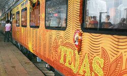 തേജസ് എക്‌സ്പ്രസ് വൈകിയോടി; നഷ്ടപരിഹാരം 63,000 രൂപ