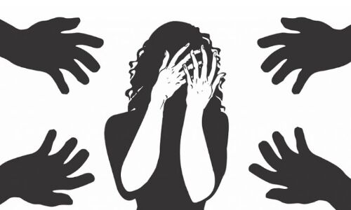 വിദ്യാര്‍ഥിയെ പീഡിപ്പിച്ച ഏഴുപേര്‍ അറസ്റ്റില്‍