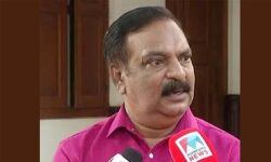 മുസ്‌ലിം ലീഗില്‍നിന്ന് സസ്‌പെന്റ് ചെയ്ത കെ എം ബഷീര്‍ വീണ്ടും ഇടതുവേദിയില്‍