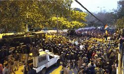 ജാമിഅ വെടിവയ്പിനു പിന്നാലെ വന്‍ പ്രതിഷേധം; മലയാളി വിദ്യാര്‍ഥികള്‍ ഉള്‍പ്പെടെ കസ്റ്റഡിയില്‍(വീഡിയോ)