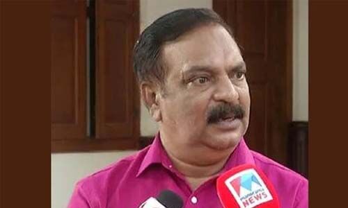 മുസ്ലിം ലീഗില്നിന്ന് സസ്പെന്റ് ചെയ്ത കെ എം ബഷീര് വീണ്ടും ഇടതുവേദിയില് മുസ്ലിം ലീഗില്നിന്ന് സസ്പെന്റ് ചെയ്ത കെ എം ബഷീര് വീണ്ടും ഇടതുവേദിയില്