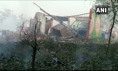 യുപിയില് പടക്കശാലയില് പൊട്ടിത്തെറി; അഞ്ചുമരണം യുപിയില് പടക്കശാലയില് പൊട്ടിത്തെറി; അഞ്ചുമരണം