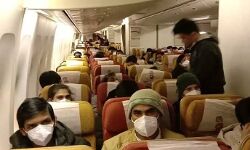 കൊറോണ: 42 മലയാളികള്‍ അടക്കമുള്ള യാത്രക്കാരുമായി ചൈനയില്‍ നിന്ന് ആദ്യ സംഘം ഡല്‍ഹിയില്‍