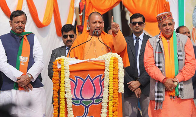 തീവ്രവാദികള്‍ക്ക് ബിരിയാണിയല്ല; വെടിയുണ്ട തന്നെയാണ് കൊടുക്കുന്നതെന്ന് യോഗി ആദിത്യനാഥ്