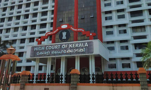 വ്യാജമദ്യകേസ്; തിരുവനന്തപുരം കെമിക്കല്‍ എക്സാമിനേഷന്‍ ലാബിലെ ഉദ്യോഗസ്ഥര്‍ക്കെതിരേ വിശദമായ അന്വേഷണം വേണമെന്ന് ഹൈക്കോടതി