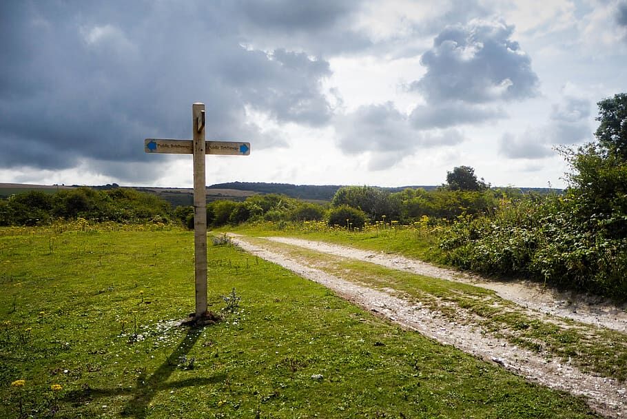 ആരാധനാലയങ്ങൾക്കും സാംസ്കാരിക സ്ഥാപനങ്ങൾക്കും കൈവശഭൂമി നിബന്ധനകളോടെ പതിച്ചുനൽകും ആരാധനാലയങ്ങൾക്കും സാംസ്കാരിക സ്ഥാപനങ്ങൾക്കും കൈവശഭൂമി നിബന്ധനകളോടെ പതിച്ചുനൽകും