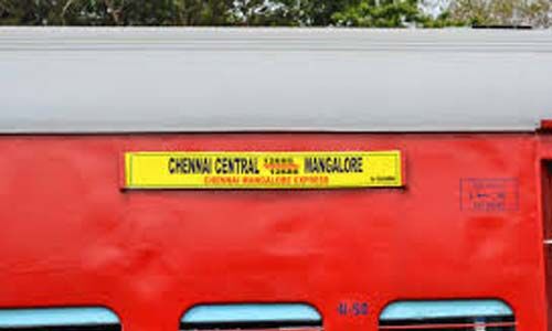 ചെന്നൈ- മംഗളൂരു സൂപ്പര്ഫാസ്റ്റിലും മലബാര് എക്സ്പ്രസിലും വന്കവര്ച്ച ചെന്നൈ- മംഗളൂരു സൂപ്പര്ഫാസ്റ്റിലും മലബാര് എക്സ്പ്രസിലും വന്കവര്ച്ച