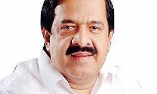 ഡിജിപിയെ പുറത്താക്കണം. ചെന്നിത്തല ഡിജിപിയെ പുറത്താക്കണം. ചെന്നിത്തല