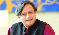 തുടര്ച്ചയായി കോടതിയില് ഹാജരായില്ല; ശശി തരൂരിന് 5,000 രൂപ പിഴ തുടര്ച്ചയായി കോടതിയില് ഹാജരായില്ല; ശശി തരൂരിന് 5,000 രൂപ പിഴ