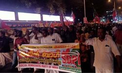 ശാഹീന്ബാഗ് സമരപ്പന്തല് പൊളിക്കാന് അനുവദിക്കില്ല; ഐക്യദാര്ഢ്യവുമായി എസ്ഡിപിഐ (വീഡിയോ) ശാഹീന്ബാഗ് സമരപ്പന്തല് പൊളിക്കാന് അനുവദിക്കില്ല; ഐക്യദാര്ഢ്യവുമായി എസ്ഡിപിഐ (വീഡിയോ)