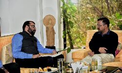 കേരള സ്പീക്കര്‍ ഡല്‍ഹി മുഖ്യമന്ത്രി കെജ്രിവാളിനെ സന്ദര്‍ശിച്ചു