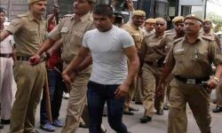 നിര്ഭയ കേസ് പ്രതി വിനയ് ശര്മ ജയില് ഭിത്തിയില് സ്വയം തലയിടിച്ച് പരിക്കേല്പ്പിച്ചു നിര്ഭയ കേസ് പ്രതി വിനയ് ശര്മ ജയില് ഭിത്തിയില് സ്വയം തലയിടിച്ച് പരിക്കേല്പ്പിച്ചു