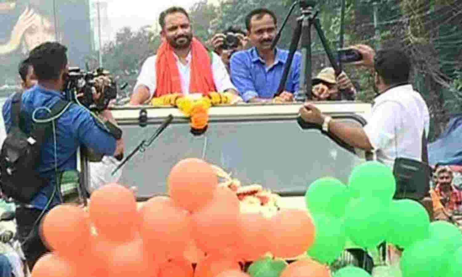 കെ സുരേന്ദ്രൻ ചുമതലയേറ്റു; മുതിർന്ന നേതാക്കൾ ചടങ്ങിൽ നിന്നും വിട്ടുനിന്നു കെ സുരേന്ദ്രൻ ചുമതലയേറ്റു; മുതിർന്ന നേതാക്കൾ ചടങ്ങിൽ നിന്നും വിട്ടുനിന്നു