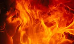 എറണാകുളത്ത് ഹോട്ടലില്‍ തീപിടുത്തം; ലക്ഷങ്ങളുടെ നഷ്ടം