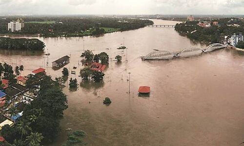 പ്രളയ ദുരിതാശ്വാസത്തിന് പണപ്പിരിവ്: സമഗ്ര അന്വേഷണം വേണമെന്ന ആവശ്യം ശക്തമാവുന്നു പ്രളയ ദുരിതാശ്വാസത്തിന് പണപ്പിരിവ്: സമഗ്ര അന്വേഷണം വേണമെന്ന ആവശ്യം ശക്തമാവുന്നു