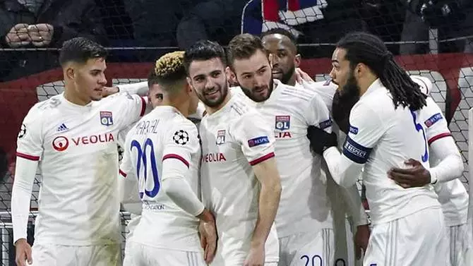 ചാംപ്യന്സ് ലീഗ്; യുവന്റസ് ഞെട്ടി; ഒരു ഗോളിന് ലിയോണിന് ജയം ചാംപ്യന്സ് ലീഗ്; യുവന്റസ് ഞെട്ടി; ഒരു ഗോളിന് ലിയോണിന് ജയം