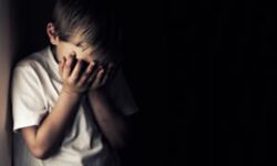 പ്രാര്‍ത്ഥനാ ക്രമം തെറ്റിച്ചെന്ന് ആരോപിച്ച് വിഎച്ച്പിക്ക് കീഴിലുള്ള വിവേകാനന്ദ ആശ്രമത്തില്‍ കുട്ടികള്‍ക്ക് ക്രൂരമര്‍ദ്ദനം, രണ്ട് പേര്‍ അറസ്റ്റില്‍