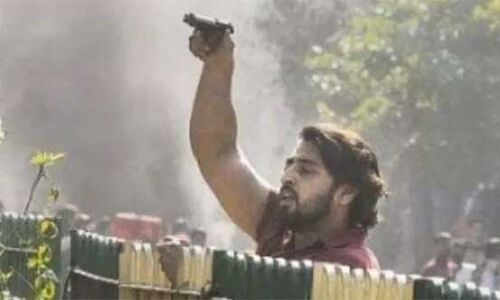 ഡല്‍ഹി: വെടിയുതിര്‍ത്തയാള്‍ അറസ്റ്റില്‍