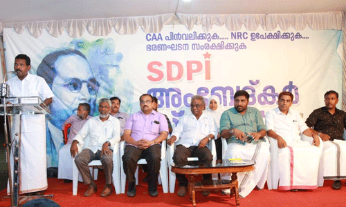 പൗരത്വ ഭേദഗതി നിയമം കൊണ്ടുവന്നത് രാജ്യത്തെ ജാതീയമായി വിഭജിച്ചവര്‍: എം കെ മനോജ് കുമാര്‍