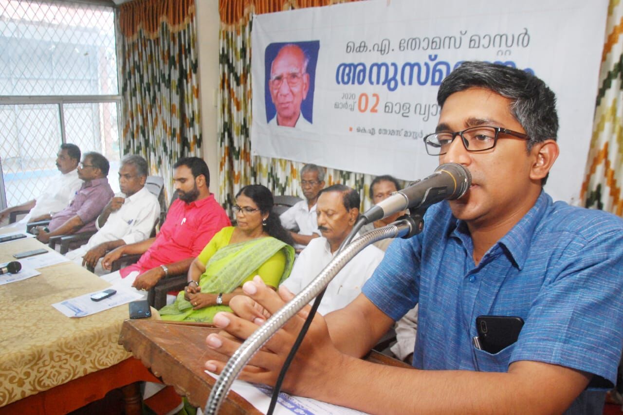 നീതിന്യായ വ്യവസ്ഥ കൂടുതല് ജനാധിപത്യവല്ക്കരിക്കണം: ഹരീഷ് വാസുദേവന് നീതിന്യായ വ്യവസ്ഥ കൂടുതല് ജനാധിപത്യവല്ക്കരിക്കണം: ഹരീഷ് വാസുദേവന്