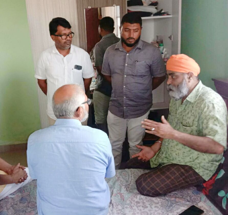 ജസ്പ്രീത് സിംഗിന്റെ വീട് പോപുലര് ഫ്രണ്ട് നേതാക്കള് സന്ദര്ശിച്ചു ജസ്പ്രീത് സിംഗിന്റെ വീട് പോപുലര് ഫ്രണ്ട് നേതാക്കള് സന്ദര്ശിച്ചു