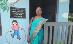 പൂത്തിരിയുടെ പരിചാരകയ്ക്ക് പുരസ്‌കാര പുഞ്ചിരി