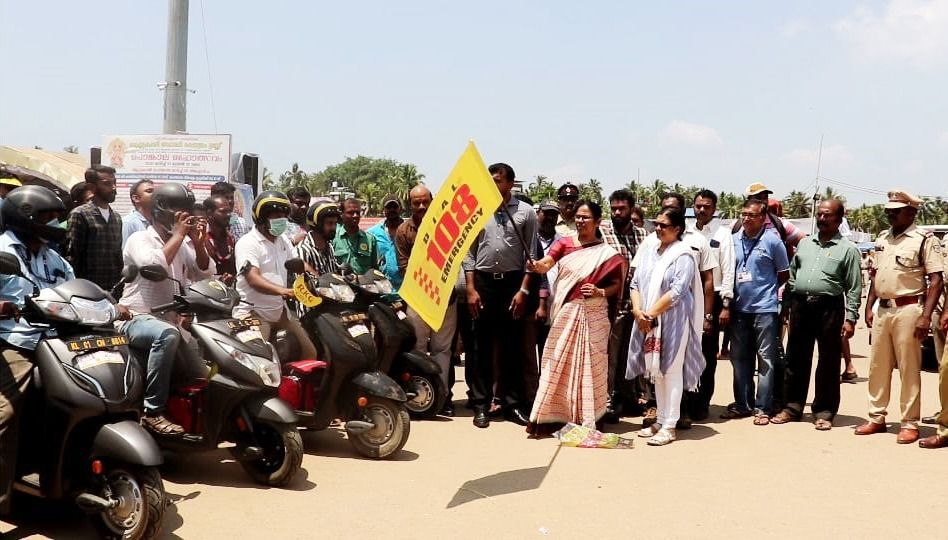 ആറ്റുകാല് പൊങ്കാല: അത്യാഹിതങ്ങളില് ഓടിയെത്താന് ബൈക്ക് ഫസ്റ്റ് റെസ്പോണ്ടറുകള് ആറ്റുകാല് പൊങ്കാല: അത്യാഹിതങ്ങളില് ഓടിയെത്താന് ബൈക്ക് ഫസ്റ്റ് റെസ്പോണ്ടറുകള്