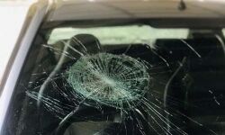 താഴേക്കോട് ഗ്രാമപ്പഞ്ചായത്ത് പ്രസിഡന്റിന്റെ കാര്‍ സാമൂഹികവിരുദ്ധര്‍ തകര്‍ത്തു