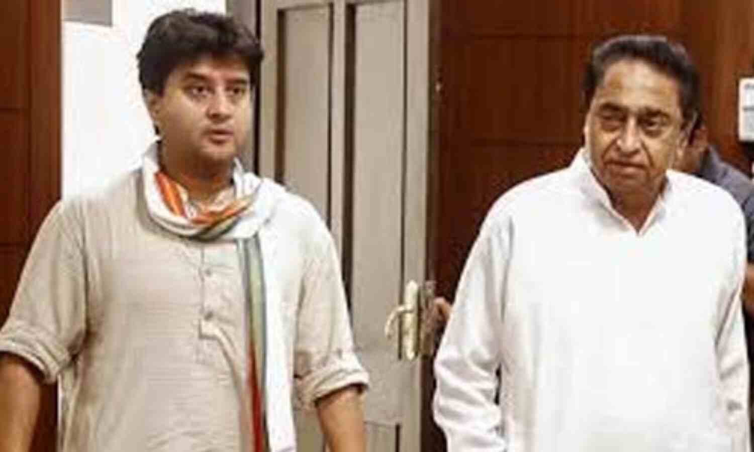 മധ്യപ്രദേശിലെ രാഷ്ട്രീയ പ്രതിസന്ധി: പ്രശ്നപരിഹാരത്തിന് മൂന്നംഗ സമിതിയെ നിയോഗിച്ച് കോണ്ഗ്രസ് മധ്യപ്രദേശിലെ രാഷ്ട്രീയ പ്രതിസന്ധി: പ്രശ്നപരിഹാരത്തിന് മൂന്നംഗ സമിതിയെ നിയോഗിച്ച് കോണ്ഗ്രസ്