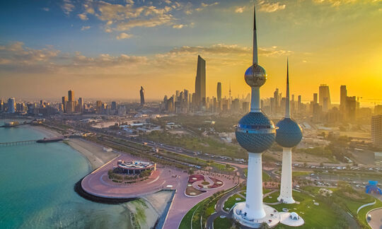 കുവൈത്തില് താമസ നിയമ ലംഘകര്ക്ക് സൗജന്യ ടിക്കറ്റ് നല്കി നാട്ടിലേക്കയച്ചേക്കും കുവൈത്തില് താമസ നിയമ ലംഘകര്ക്ക് സൗജന്യ ടിക്കറ്റ് നല്കി നാട്ടിലേക്കയച്ചേക്കും