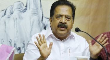 ഫോണ് ചോർത്തൽ: നടപടി ആവശ്യപ്പെട്ട് മുഖ്യമന്ത്രിക്ക് ചെന്നിത്തല കത്തയച്ചു ഫോണ് ചോർത്തൽ: നടപടി ആവശ്യപ്പെട്ട് മുഖ്യമന്ത്രിക്ക് ചെന്നിത്തല കത്തയച്ചു