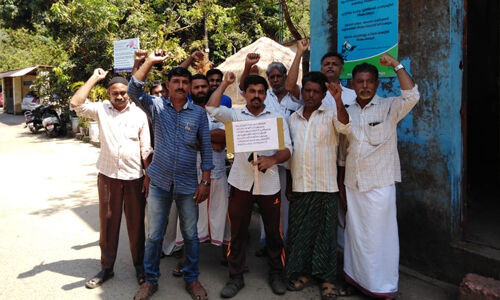 ചെട്ടിപ്പടി നെടുവ സിഎച്ച്സിയിലെ ദുരവസ്ഥയില് വ്യാപക പ്രതിഷേധം ചെട്ടിപ്പടി നെടുവ സിഎച്ച്സിയിലെ ദുരവസ്ഥയില് വ്യാപക പ്രതിഷേധം