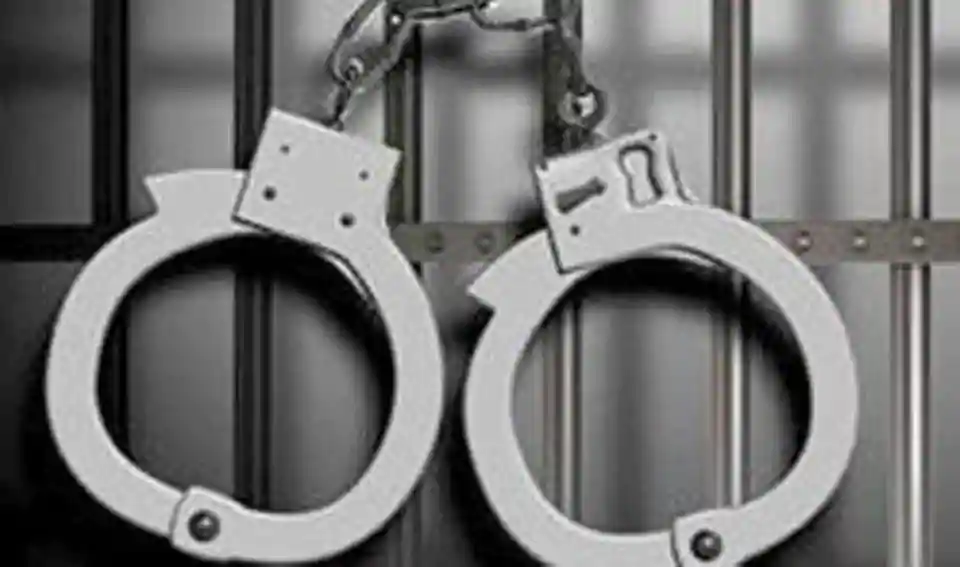 എപിഡമിക് ആക്ട് പ്രകാരം എറണാകുളത്ത് രണ്ട് പേര്‍ക്കെതിരെ കേസ്