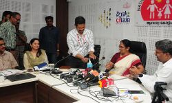 കൊവിഡ് 19: വൈറസ് വ്യാപനം തടയാന്‍ ബ്രേക്ക് ദ ചെയിന്‍