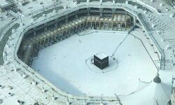 കൊവിഡ് 19: ഊഷ്മളമായ അഭിവാദനങ്ങളില്ല, വിജനമായി ചര്‍ച്ചുകളും മസ്ജിദുകളും; പ്രതിരോധ പ്രവര്‍ത്തനങ്ങളുമായി കൈകോര്‍ത്ത് വിശ്വാസി സമൂഹം