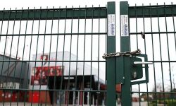 പ്രീമിയര്‍ ലീഗ് ഏപ്രില്‍ 30 വരെ നീട്ടി; സീസണ്‍ അവസാനിക്കാതെ കിരീടം നല്‍കില്ല