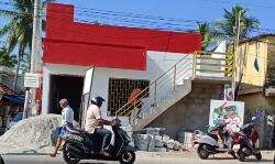 പുറമ്പോക്ക് ഭൂമി കൈയേറി സിപിഎം പാർട്ടി ഓഫീസ് നിർമ്മിക്കുന്നതായി പരാതി പുറമ്പോക്ക് ഭൂമി കൈയേറി സിപിഎം പാർട്ടി ഓഫീസ് നിർമ്മിക്കുന്നതായി പരാതി