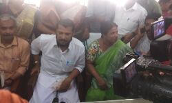 കണ്ണൂര്‍ കോര്‍പറേഷന്‍: അവിശ്വാസ പ്രമേയം പാസായി; ഡെപ്യൂട്ടി മേയര്‍ പുറത്ത്