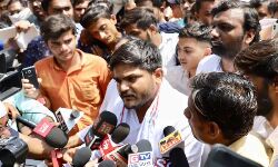 മൂന്നുവര്‍ഷം മുമ്പത്തെ കേസില്‍ കോണ്‍ഗ്രസ് നേതാവ് ഹാര്‍ദിക് പട്ടേല്‍ അറസ്റ്റില്‍