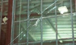 ചികില്‍സയ്‌ക്കെത്തിയ യുവാക്കള്‍ സംഘര്‍ഷാവസ്ഥയുണ്ടാക്കി; ഒപി  ബ്ലോക്കിന്റെ ചില്ലുകള്‍ തകര്‍ത്തു