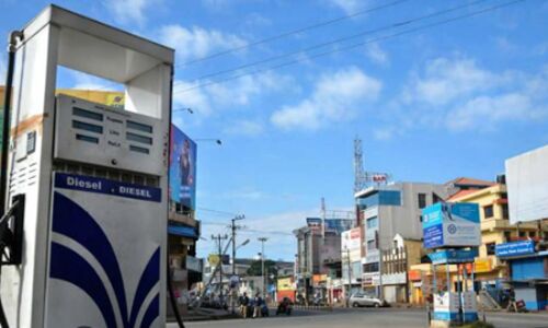 പെട്രോള്‍ പമ്പുകളില്‍ കൊറോണ പ്രതിരോധ നടപടികള്‍ ഏര്‍പ്പെടുത്താന്‍ നിര്‍ദേശം