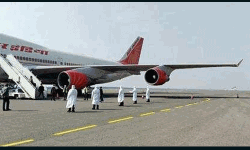 ഇറ്റലിയില്‍ കുടുങ്ങിയ 327 ഇന്ത്യക്കാരെ തിരിച്ചെത്തിക്കാന്‍ വിമാനം പുറപ്പെട്ടു