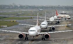 വിമാന കമ്പനികള്‍ ടിക്കറ്റ് തുക മടക്കി നല്‍കുന്നില്ല; വ്യോമയാന മന്ത്രാലയം ഇടപെടണമെന്ന് ആവശ്യമുയരുന്നു