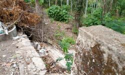 കുഴൂര്‍ ഗവ. ഹൈസ്‌കൂളിന്റെ ചുറ്റുമതില്‍ പുനര്‍നിര്‍മാണത്തിന് നടപടികളായില്ല