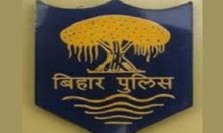 കൊവിഡ് 19: കുടിയേറ്റത്തൊഴിലാളികളുടെ യാത്രാപ്രശ്‌നം ചര്‍ച്ച ചെയ്ത യോഗത്തില്‍ പങ്കെടുത്തില്ല; മുസഫര്‍പൂര്‍ ലേബര്‍ സൂപ്രണ്ടിനെതിരേ ക്രിമിനല്‍ കേസ്