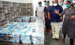 കൊവിഡ്-19: എറണാകുളം ജില്ലയില് സമൂഹ അടുക്കളകള് സജീവമായി കൊവിഡ്-19: എറണാകുളം ജില്ലയില് സമൂഹ അടുക്കളകള് സജീവമായി