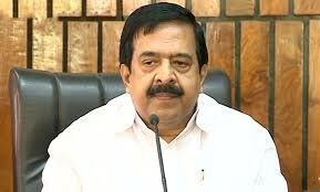 സാലറി ചലഞ്ച്: ഭീഷണിപ്പെടുത്തി ഗുണ്ടാപിരിവ് നടത്താമെന്ന വ്യാമോഹം വേണ്ടെന്ന് ചെന്നിത്തല സാലറി ചലഞ്ച്: ഭീഷണിപ്പെടുത്തി ഗുണ്ടാപിരിവ് നടത്താമെന്ന വ്യാമോഹം വേണ്ടെന്ന് ചെന്നിത്തല